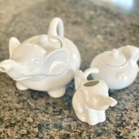 Set of Tea ware  White Elephant Porcelain Teapot, Sugar Bowl and Creamer Jug - Picture 12 of 12
